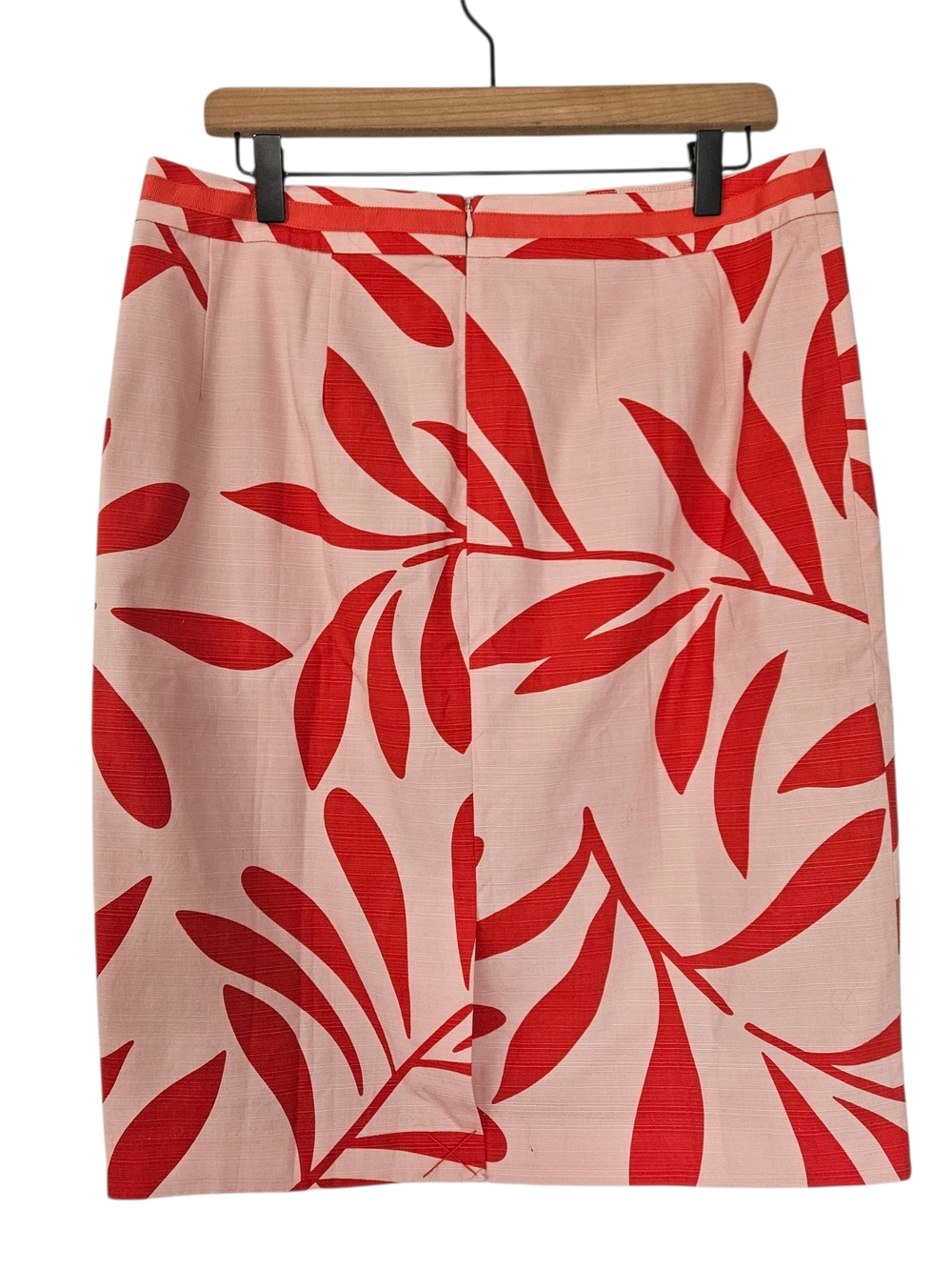 Boden NWT Red Pink Leaf Pattern Pencil Skirt Size 10R - Picture 3 of 8